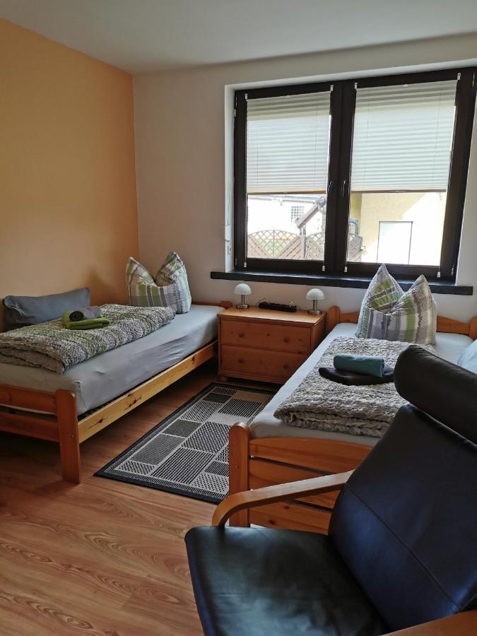 Monteur- Und Ferienwohnung In Hainichen - Obergeschoss Oder Dachgeschoss - Familie Weber Bockendorf Kültér fotó